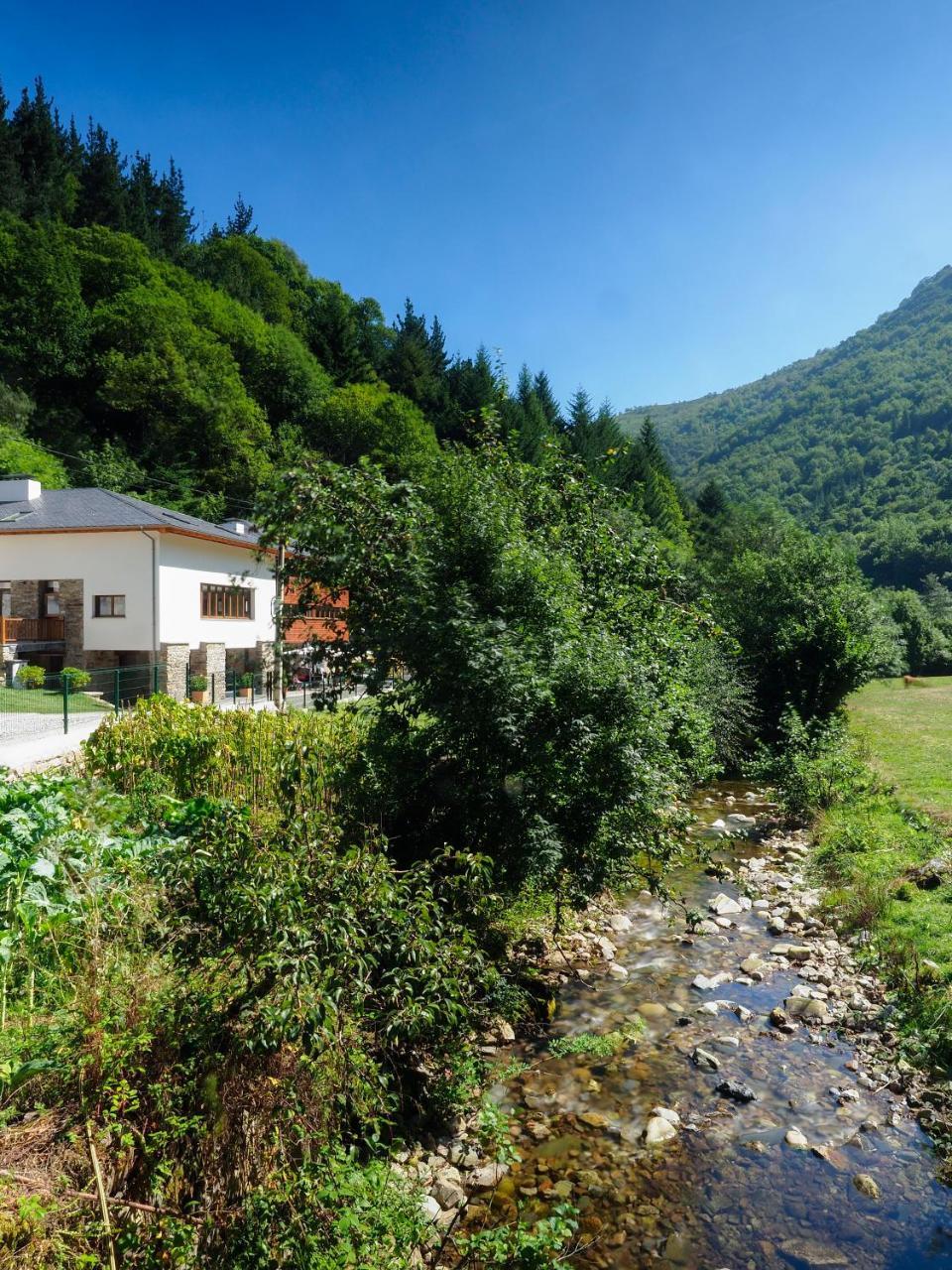 Hotel Rural Las Montanas De Pumar Besullo Ngoại thất bức ảnh