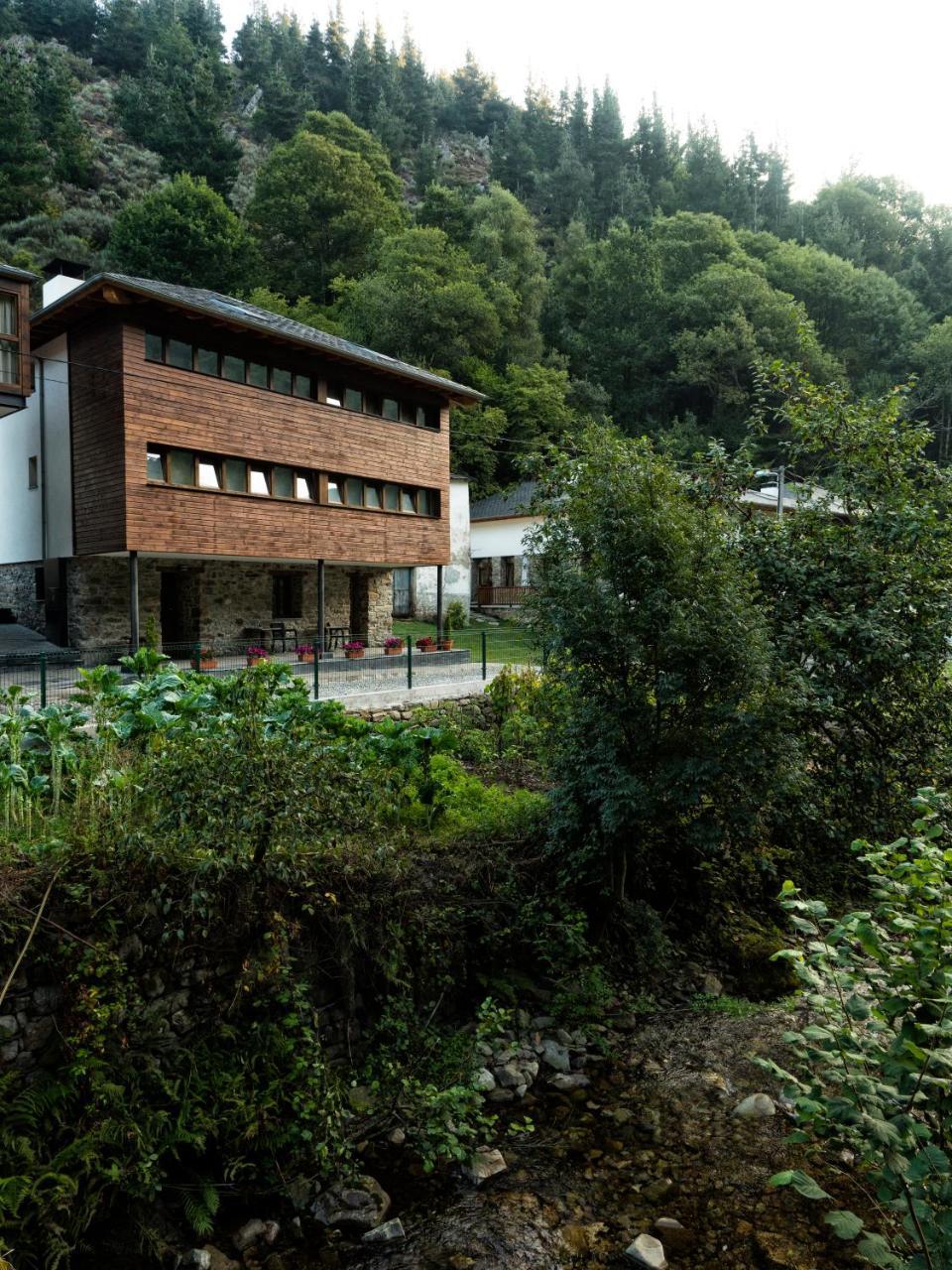 Hotel Rural Las Montanas De Pumar Besullo Ngoại thất bức ảnh